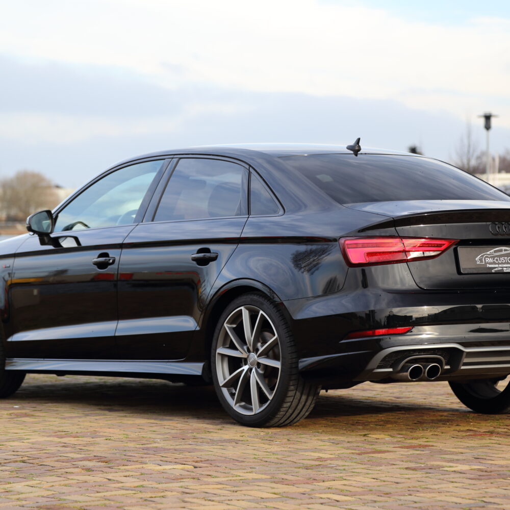 Audi A3 Limousine 1.4 TFSI 3 x Sline Facelift Aut. 150pk RWCustoms